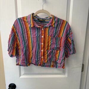 '80s inspired stripe collared crop t shirt